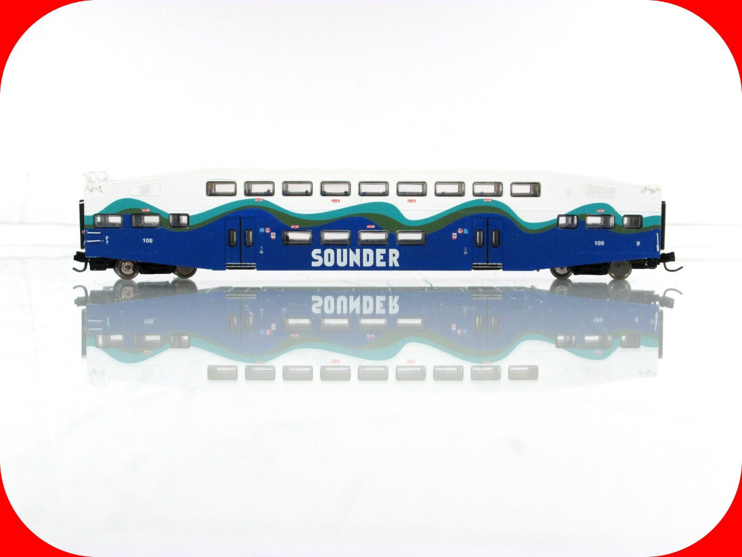 N Scale **SEATTLE SOUNDER** Bombardier Commuter Control Car #109 - Athearn 10163