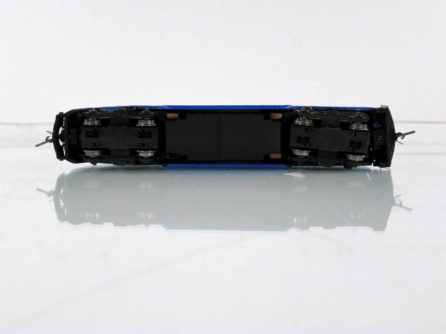 N Scale ***SEATTLE SOUNDER*** Bombardier F59PHI Locomotive #901 -- Athearn 10014