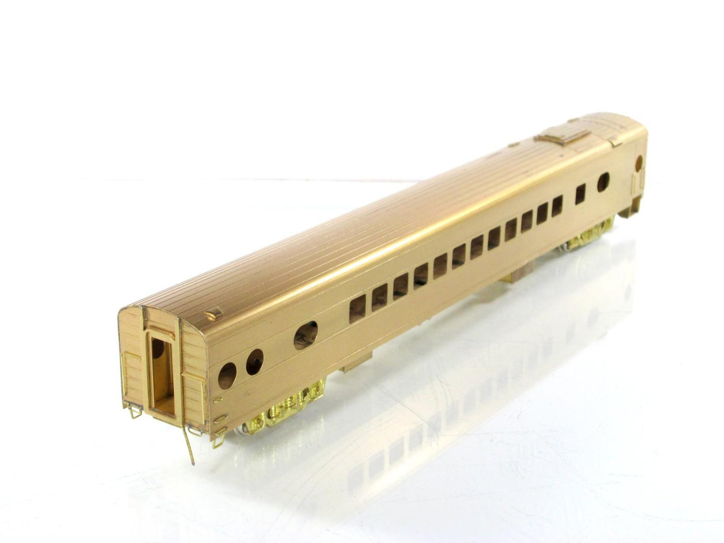 HO Scale BRASS ***MILWAUKEE ROAD*** Coach #655 --- by Palace - Knuckle Couplers