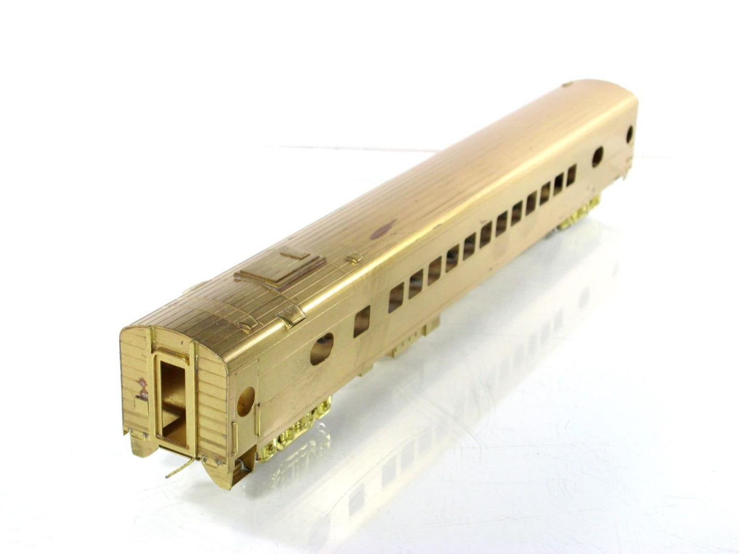HO Scale BRASS ***MILWAUKEE ROAD*** Coach #655 --- by Palace - Knuckle Couplers