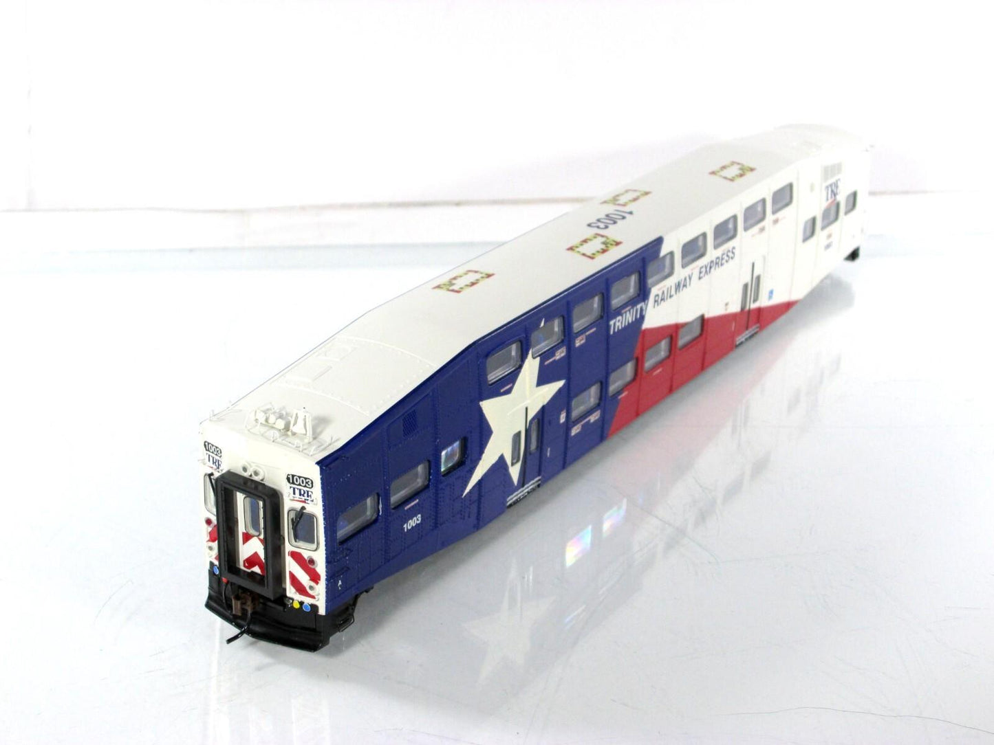 HO Scale **TRINITY RAILWAY EXPRESS** Bombardier Control Car #1003 -Athearn 25529