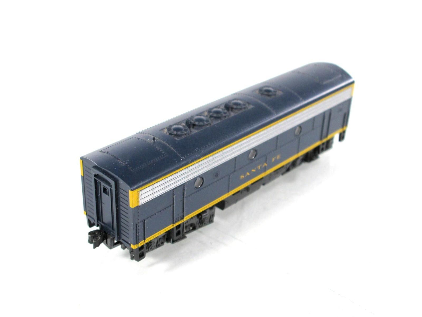 N Scale ***SANTA FE*** EMD F7B Diesel Freight Locomotive -- Kato 176-0910 / 0402