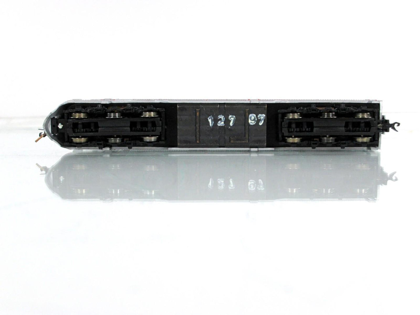 N Scale ***BURLINGTON** E7A Locomotive - Life-Like, Knuckle Cplrs (Swapped Case)