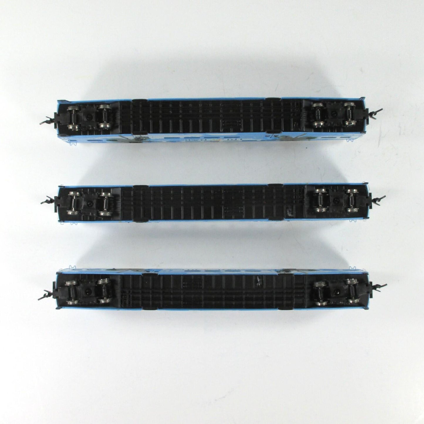 N Scale *TRI-RAIL* Bombardier Commuter Coach & Control Set - Athearn 10165 *RARE