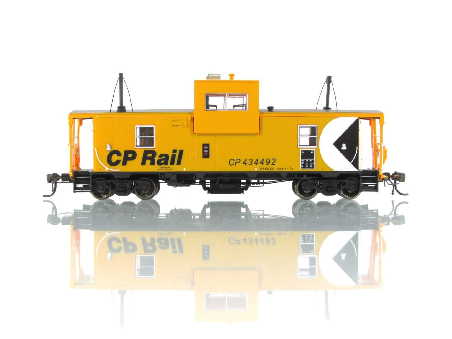 HO Scale **CANADIAN PACIFIC** Wide-Vision Caboose #434492 -Rapido 110004 *Lights