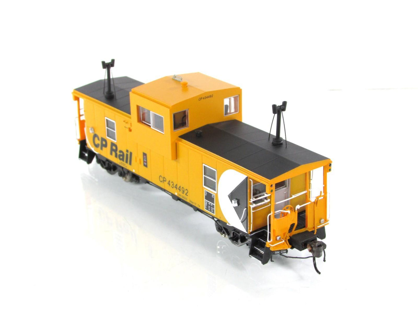 HO Scale **CANADIAN PACIFIC** Wide-Vision Caboose #434492 -Rapido 110004 *Lights