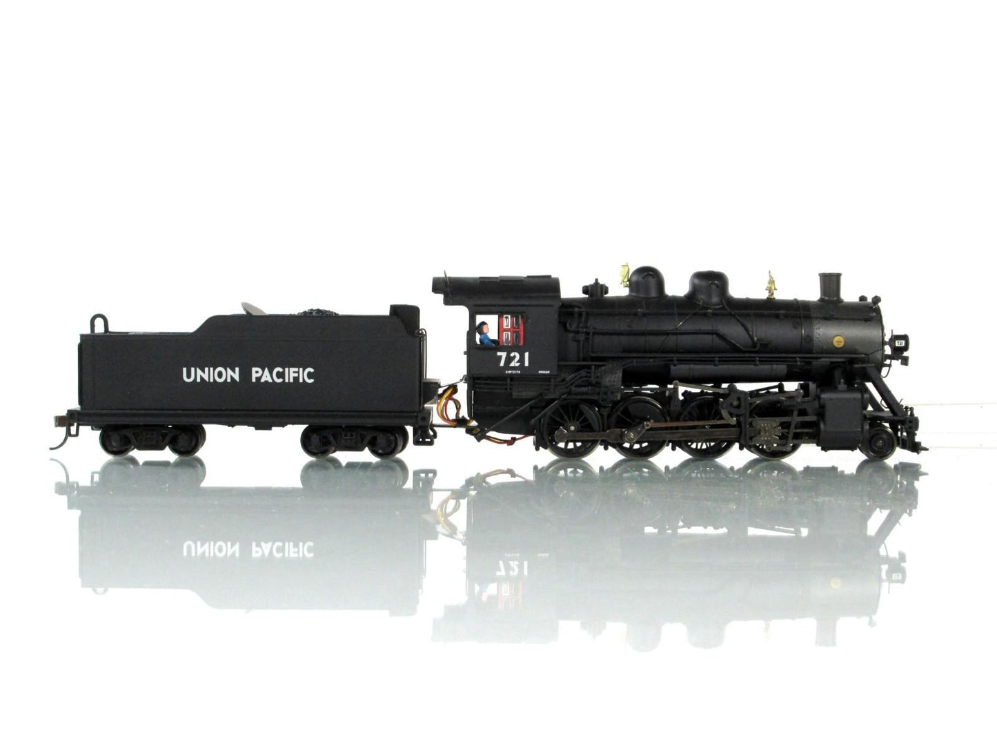 HO Scale ***UNION PACIFIC** 2-8-0 Consolidation Locomotive #721 - Bachmann 11411