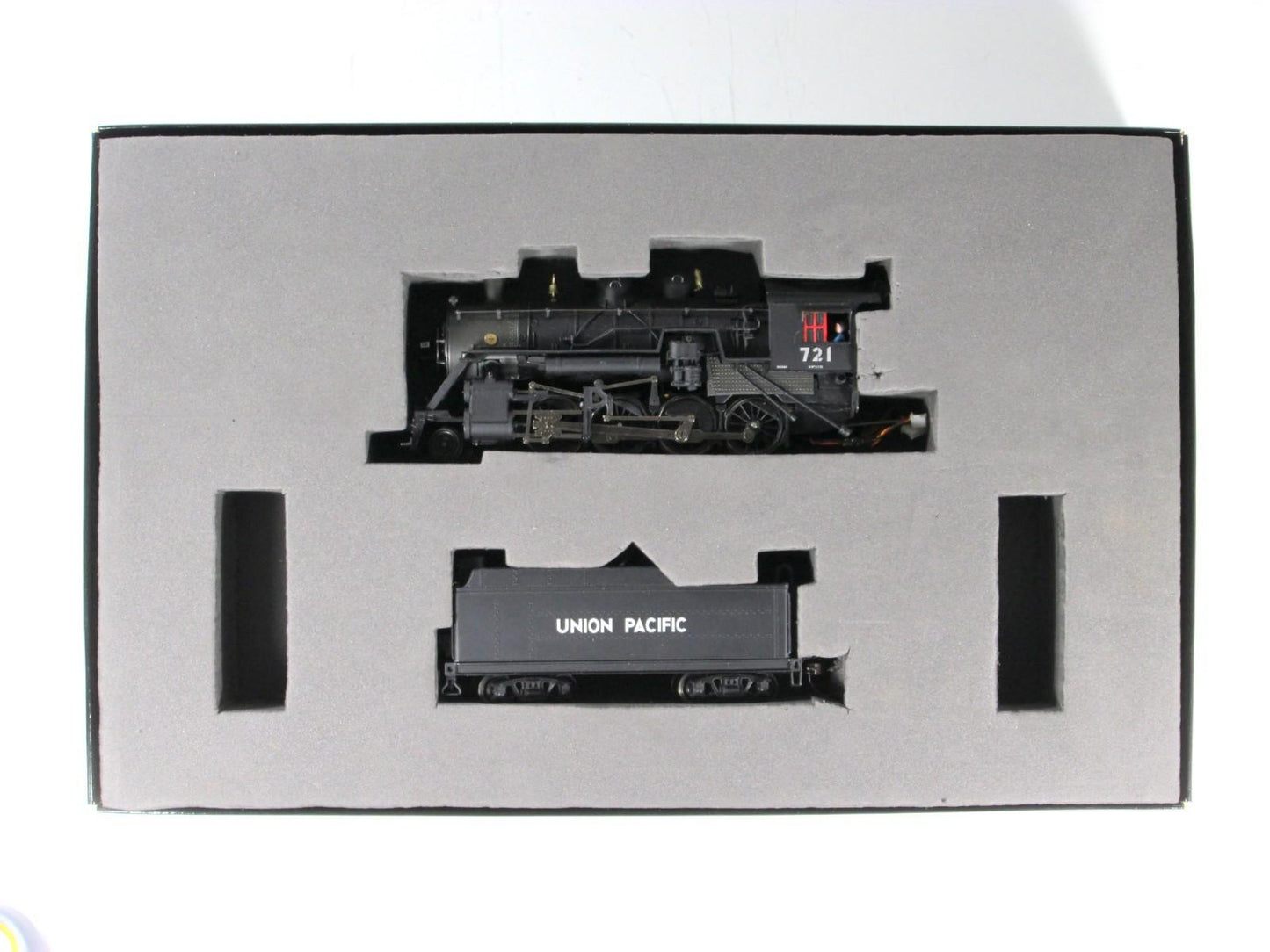 HO Scale ***UNION PACIFIC** 2-8-0 Consolidation Locomotive #721 - Bachmann 11411