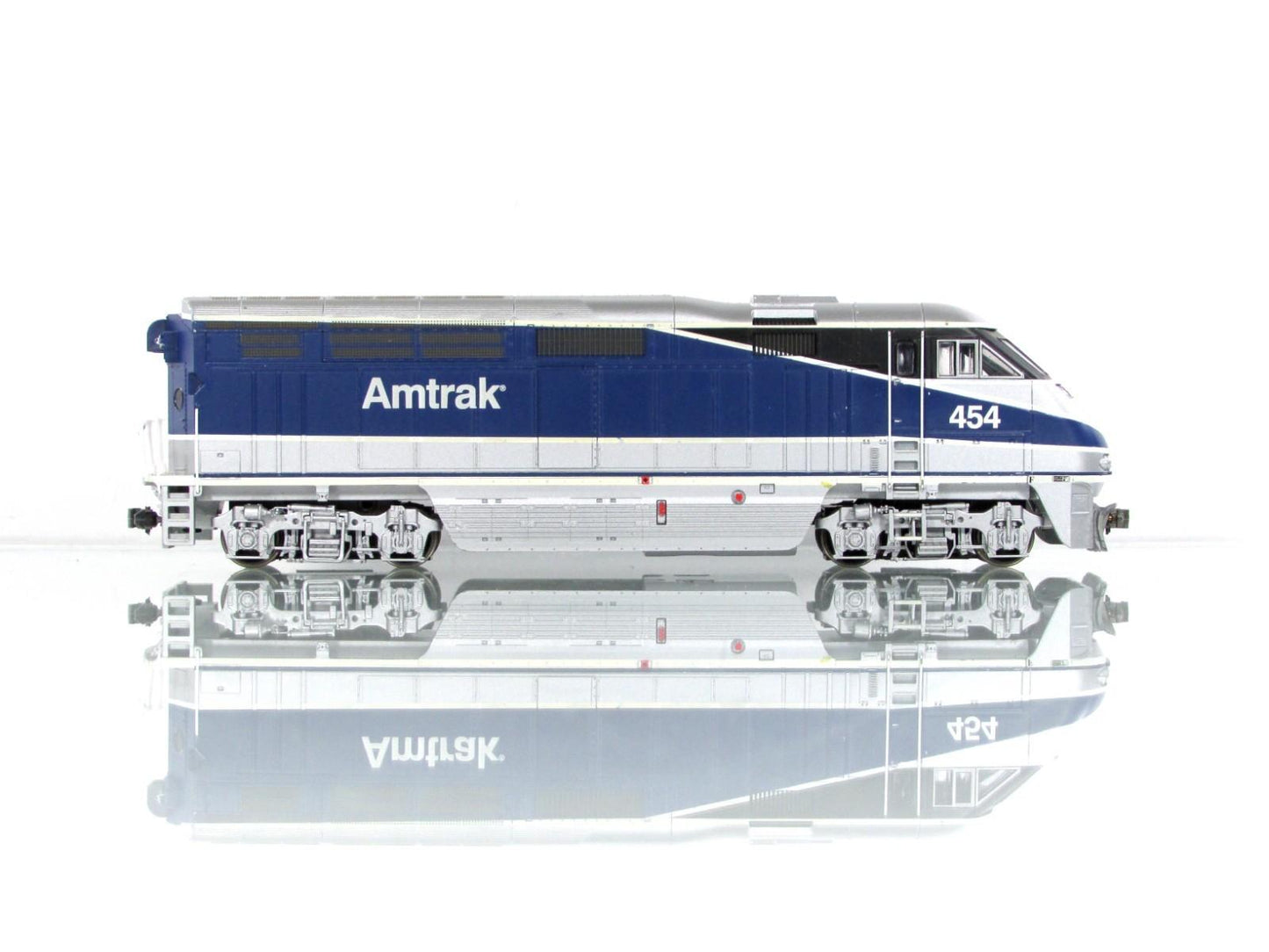 HO Scale ***AMTRAK WEST*** Bombardier F59PHI #454 - Athearn 26316, DCC Installed