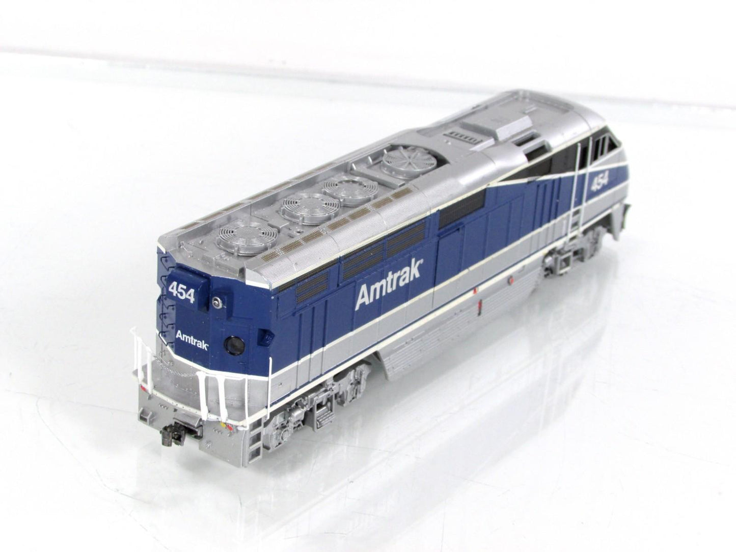 HO Scale ***AMTRAK WEST*** Bombardier F59PHI #454 - Athearn 26316, DCC Installed