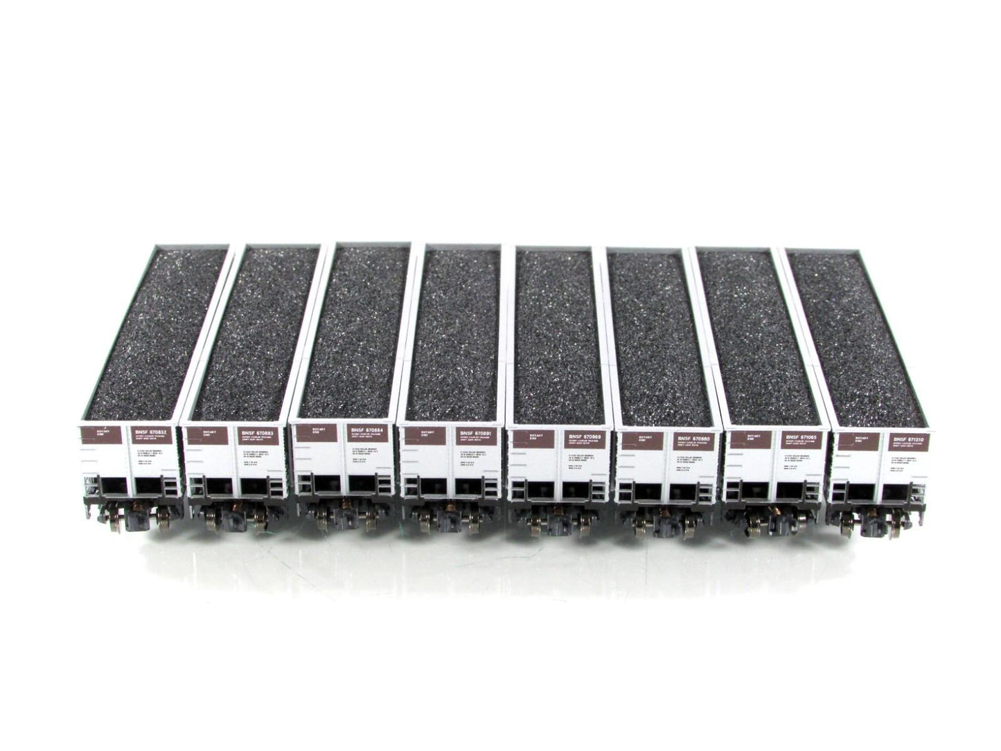 N Scale **BNSF SWOOSH** BETHGON Coalporter 8-Car Set, Coal Loads - Kato 106-4625