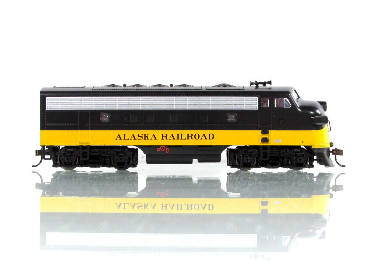 HO Scale ***ALASKA*** F7A Locomotive - Bachmann 63710, DCC Ready