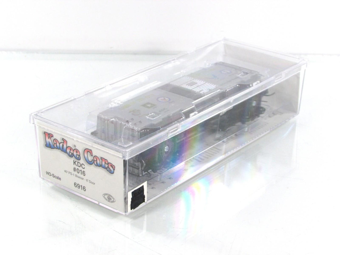HO Scale ***LAND of the FREE*** Honoring Our Troops Box Car - Kadee Special 6916
