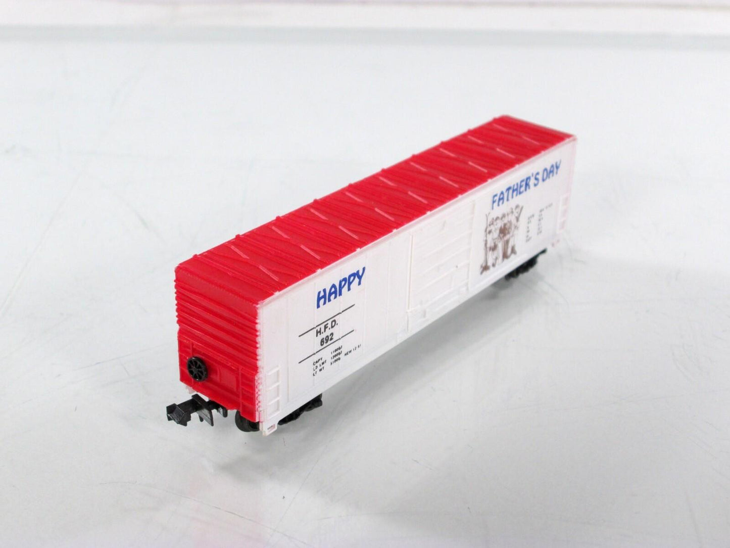 N Scale ***HAPPY FATHER'S DAY*** 50' *Sportsmen* Box Car -- Bev-Bel 2199 **RARE*