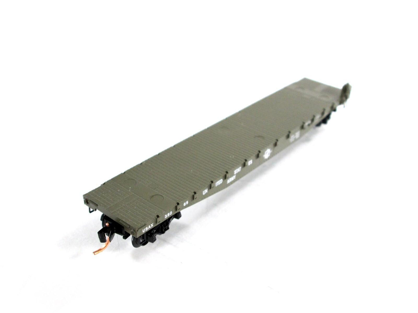 N Scale ***UNITED STATES ARMY*** 50' Flat Car, USAX 38065 --- Micro Trains 45180