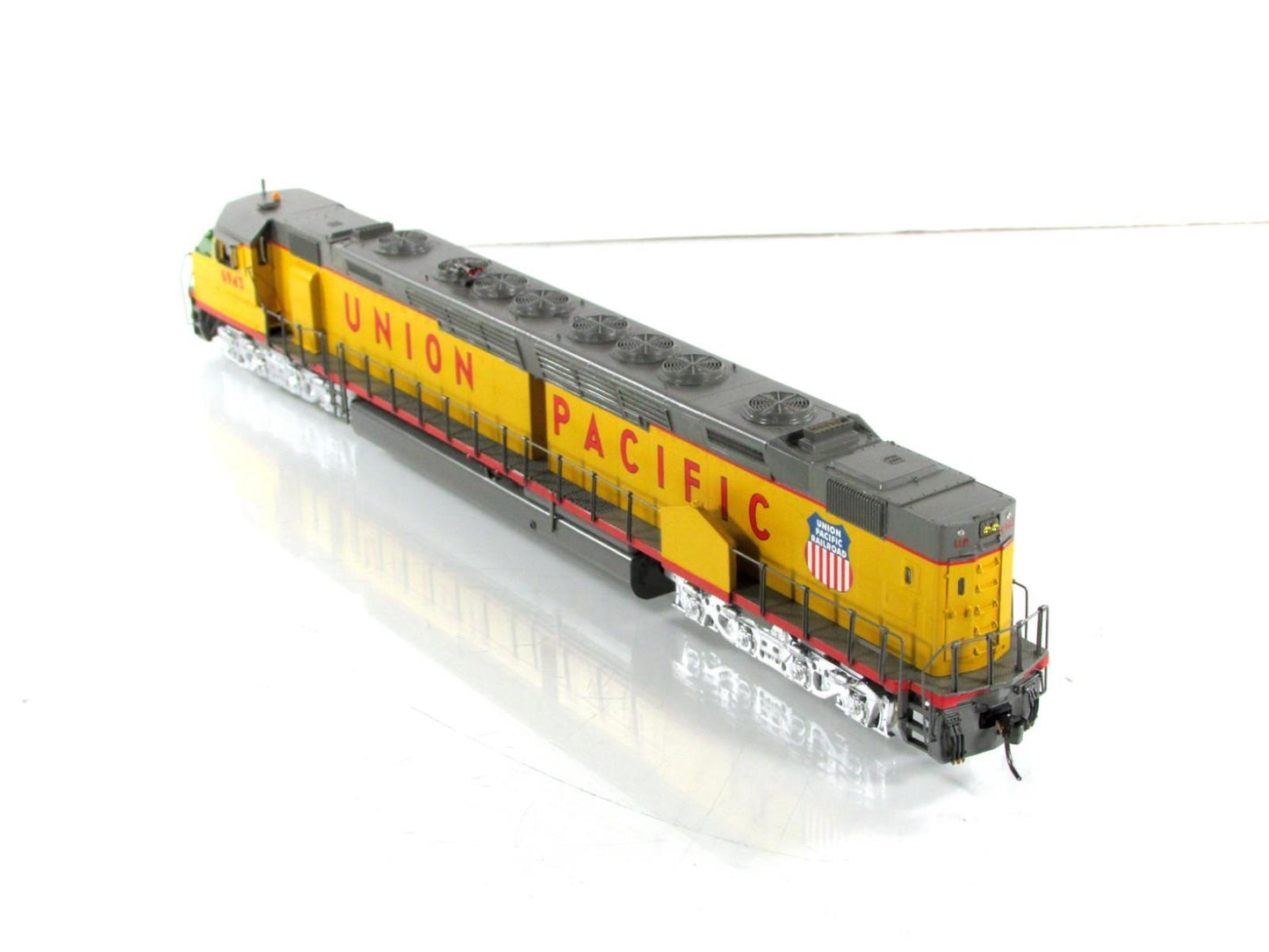 HO Scale BRASS **UNION PACIFIC** DD40AX Diesel #6943 -Overland 1837, Knuckle Cpl