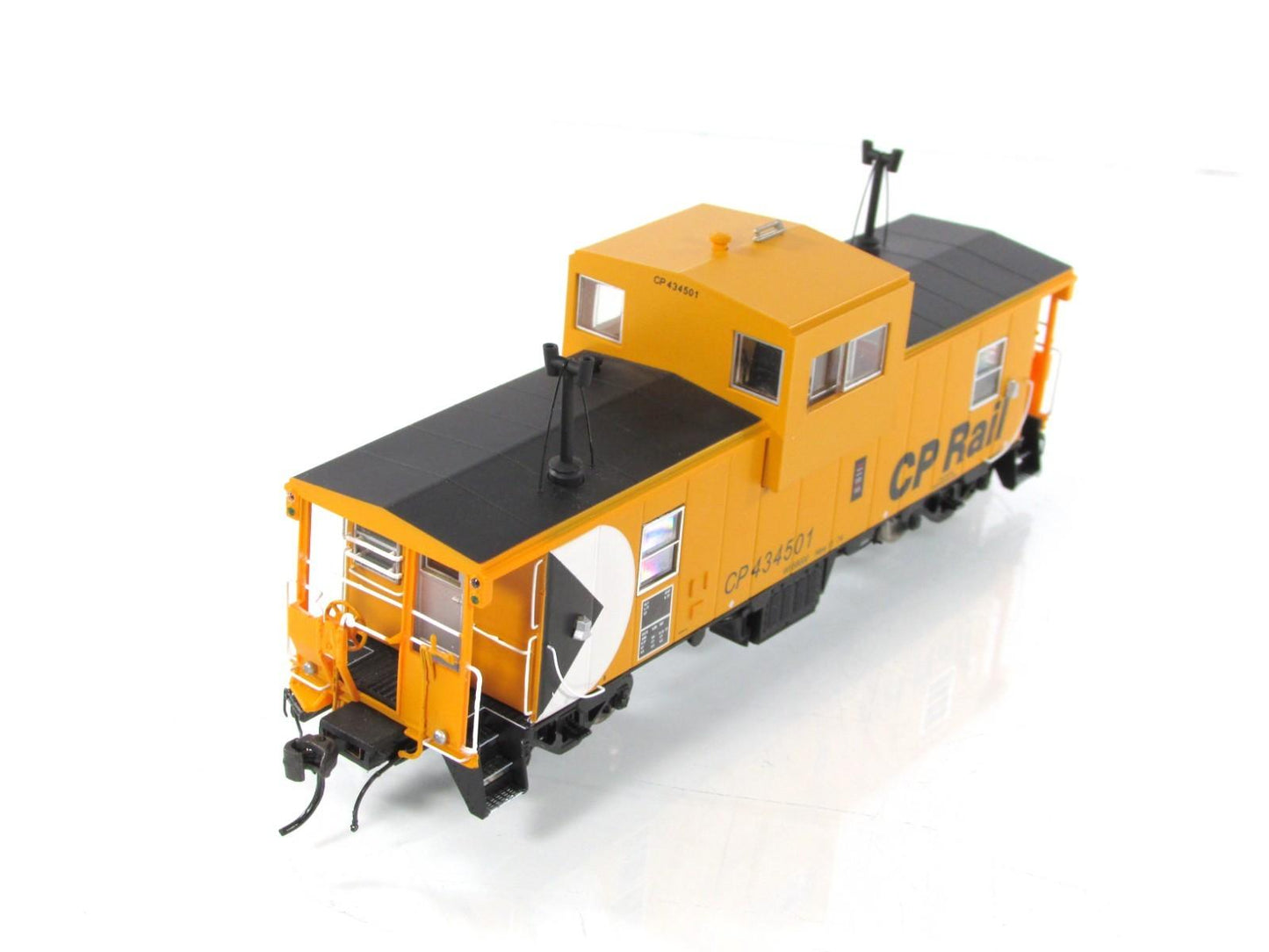 HO Scale **CANADIAN PACIFIC** Wide-Vision Caboose #434501 -Rapido 110005 *Lights