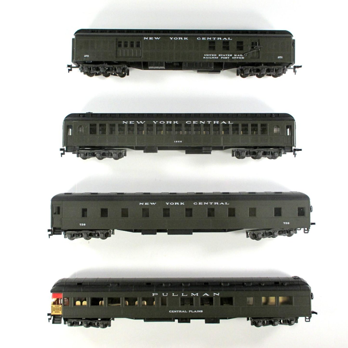 HO Scale NEW YORK CENTRAL 1920s Passenger 4-Car Set B, Interiors, Rivarossi 6925