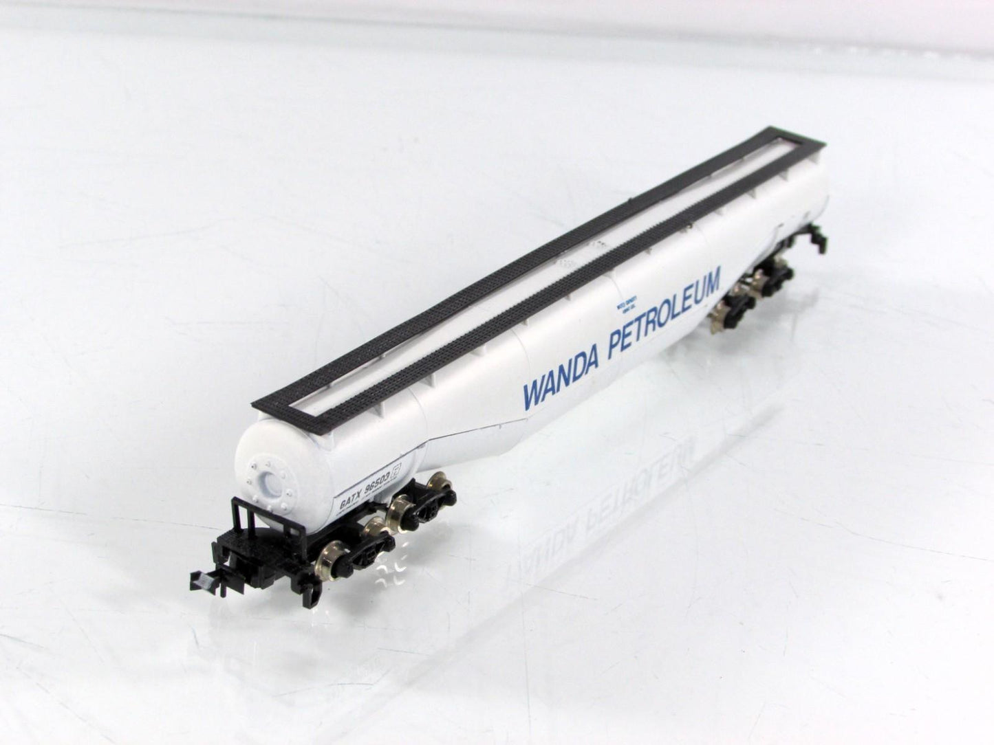N Scale **WANDA PETROLEUM** 94' Jumbo Whale Belly Tanker GATX 96503 --Atlas 3113