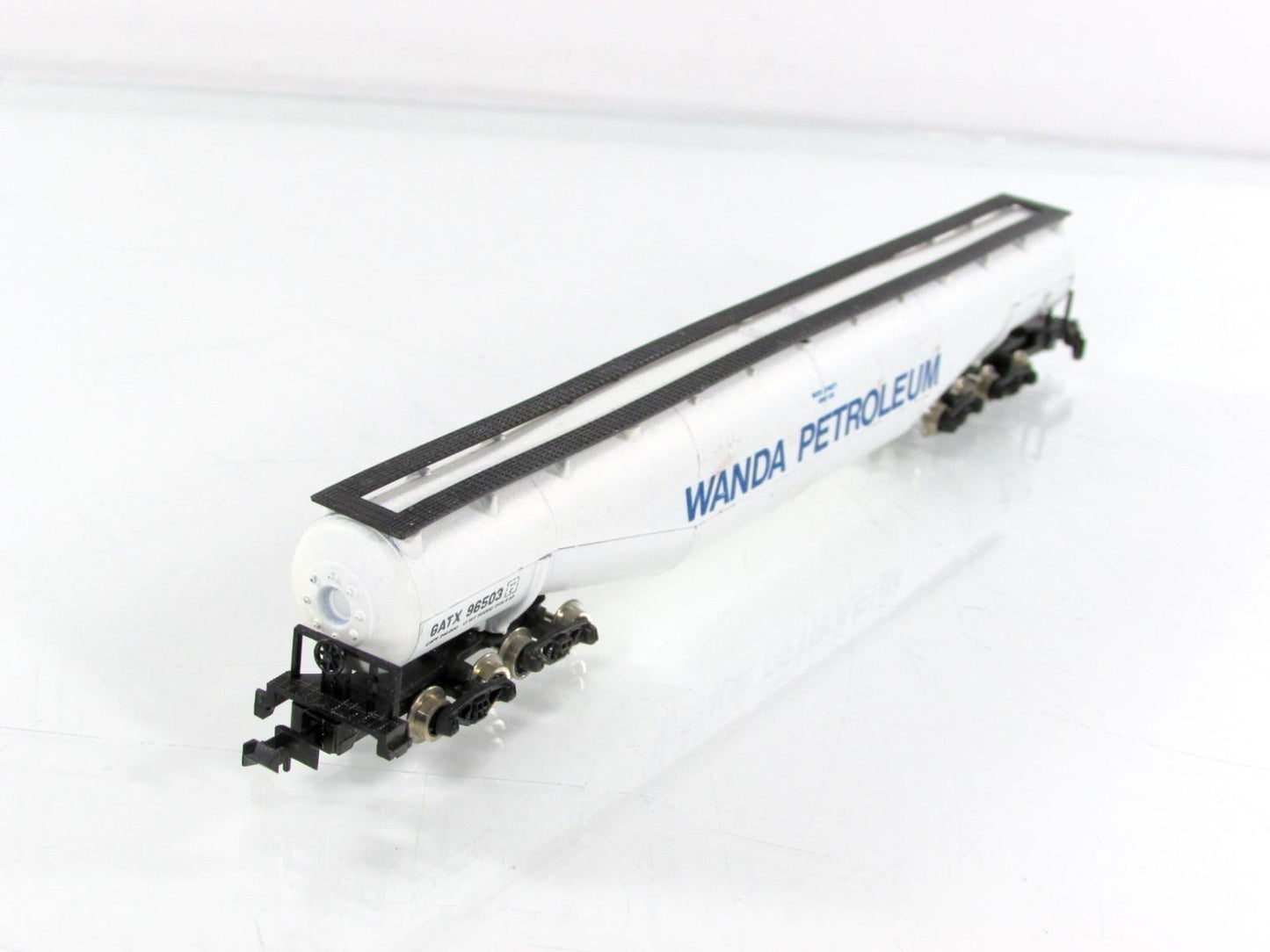N Scale Wanda Petroleum Jumbo Whale Belly 94' Tank Car, GATX 96503 -- Atlas 3113