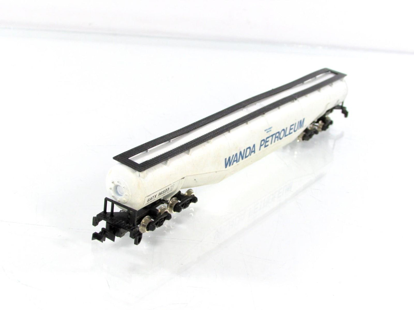 N Scale Wanda Petroleum Jumbo Whale Belly 94' Tank Car, GATX 96503 -- Atlas 3113