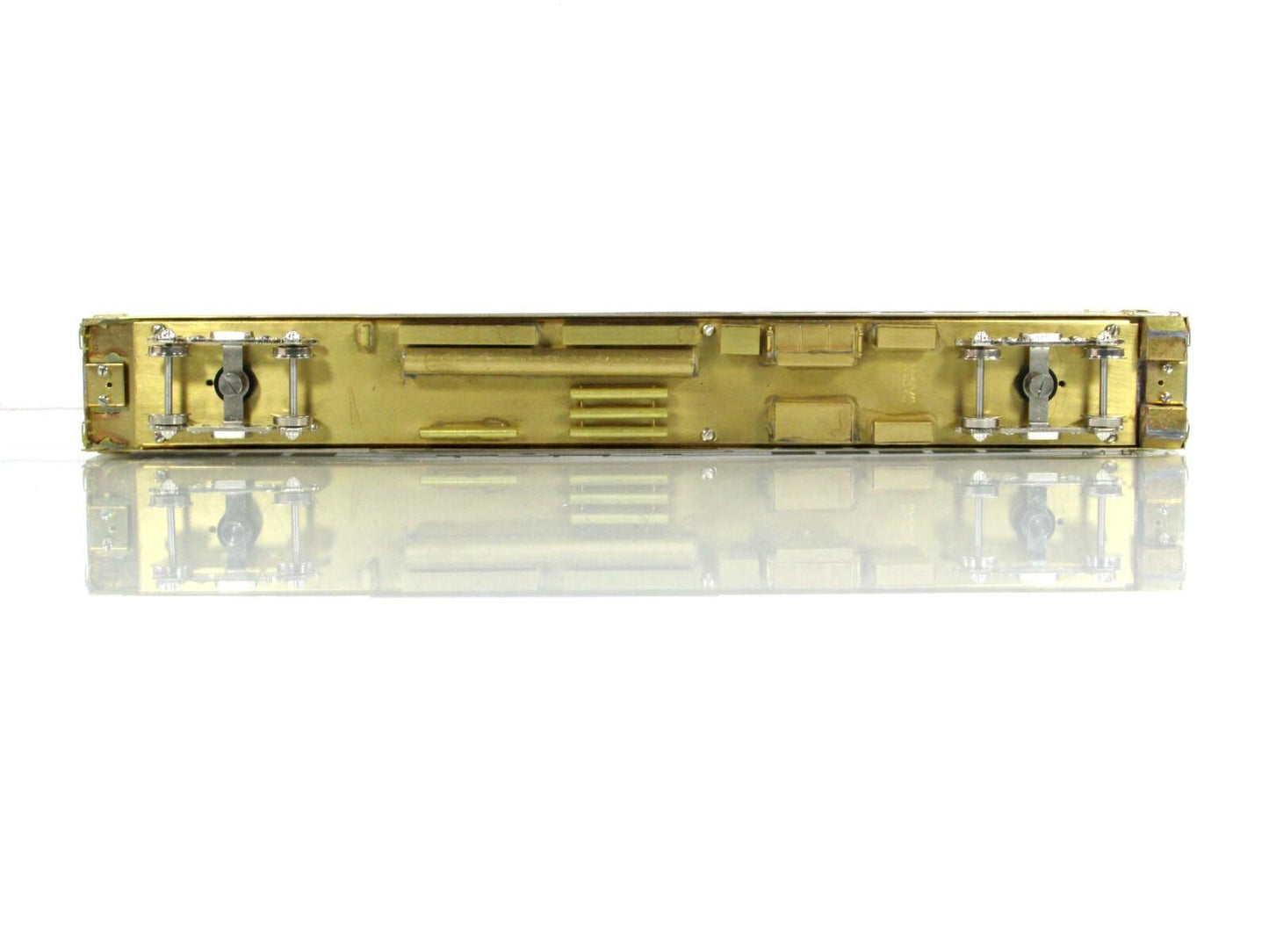 HO Scale BRASS ***UNION PACIFIC*** Dome-Chair Passenger Car #7000 - Soho 0466