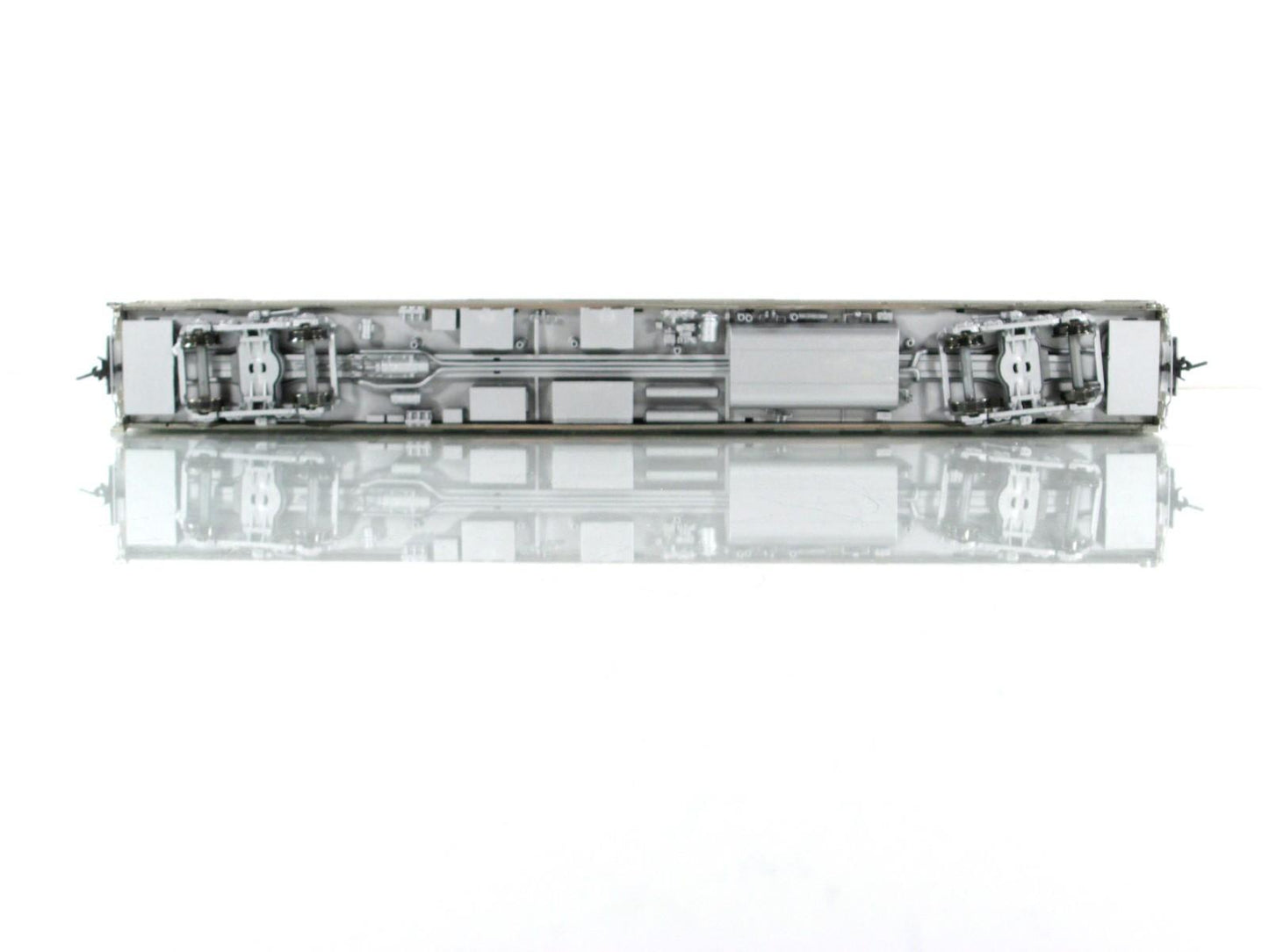 HO Scale ***DRGW CA ZEPHYR*** SILVER GULL Sleeper 1135 --- Broadway 521, Lighted