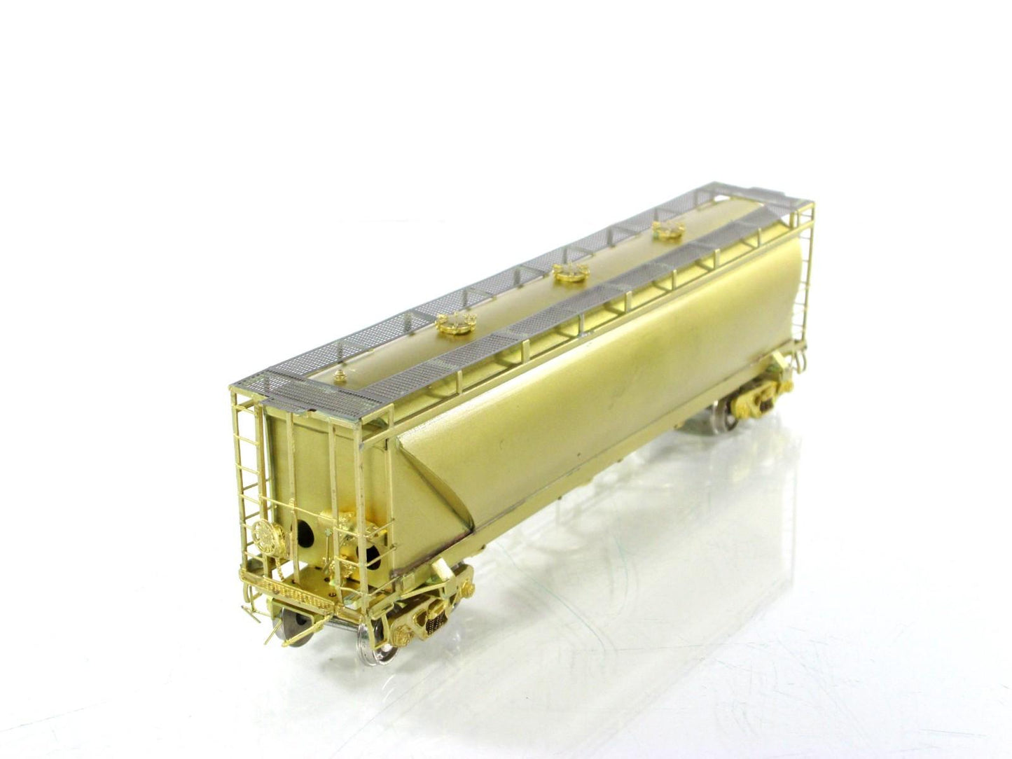 HO Scale BRASS **NORTH AMERICAN** PD 3000 Covered Hopper - Overland OMI-3001
