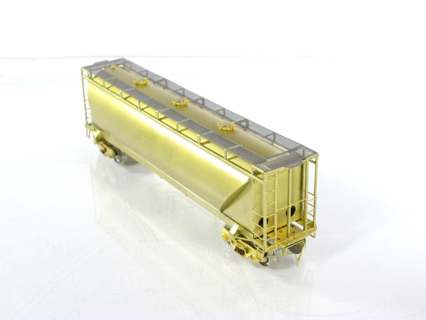 HO Scale BRASS **NORTH AMERICAN** PD 3000 Covered Hopper - Overland OMI-3001