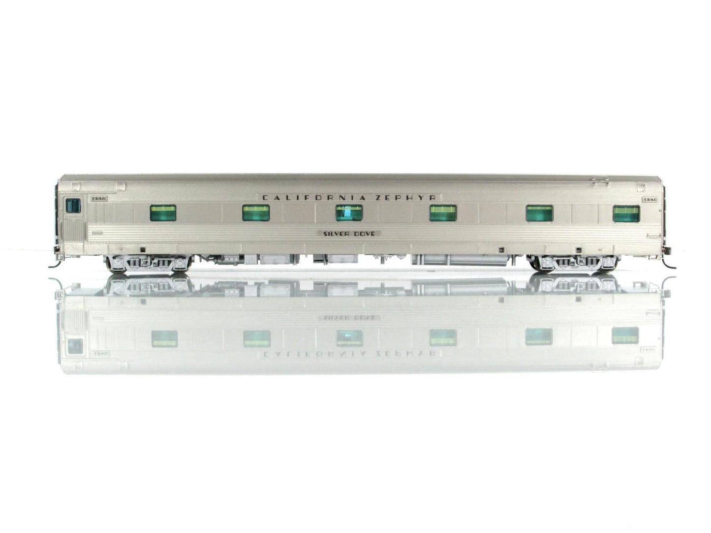 HO Scale ***CB&Q CA ZEPHYR*** SILVER DOVE Sleeper #450 --- Broadway 511, Lighted