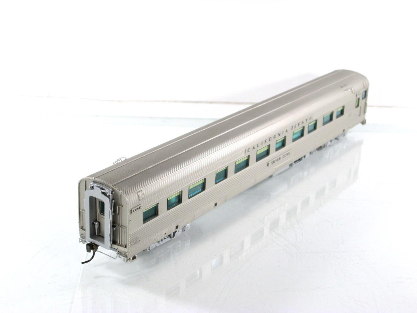 HO Scale ***CB&Q CA ZEPHYR*** SILVER DOVE Sleeper #450 --- Broadway 511, Lighted