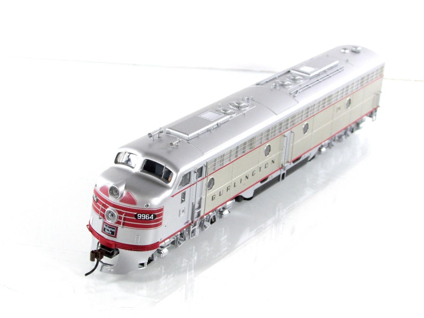HO Scale **BURLINGTON** E8A Diesel, CBQ 9964 - Broadway 2355, DCC Paragon2 Sound