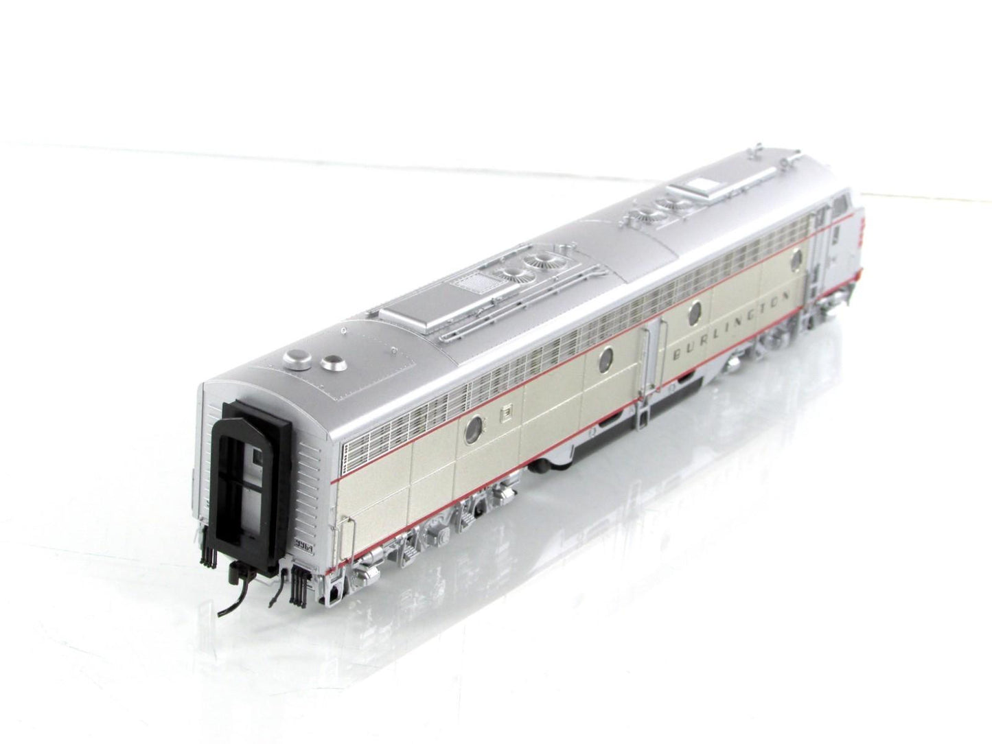 HO Scale **BURLINGTON** E8A Diesel, CBQ 9964 - Broadway 2355, DCC Paragon2 Sound