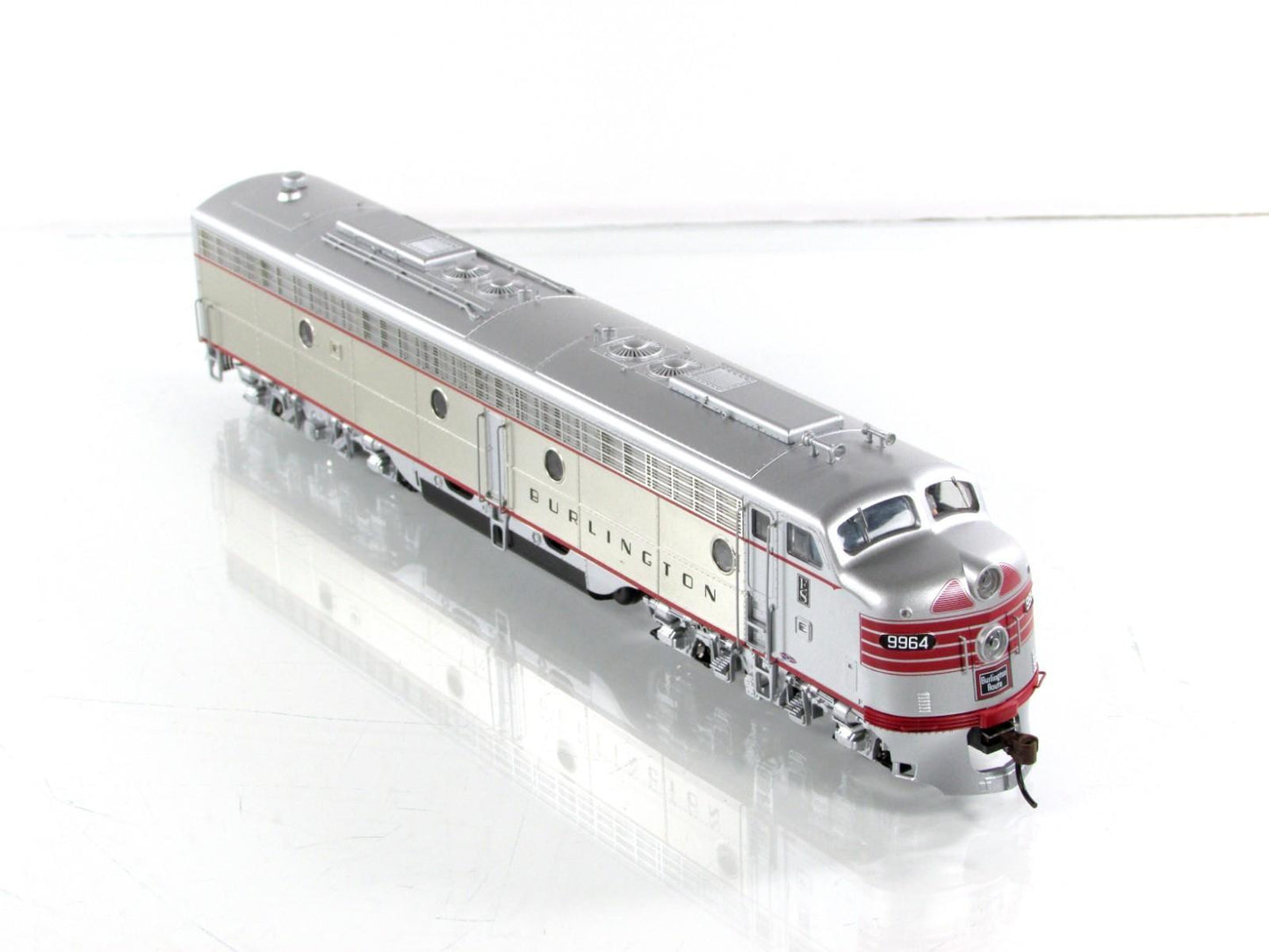HO Scale **BURLINGTON** E8A Diesel, CBQ 9964 - Broadway 2355, DCC Paragon2 Sound