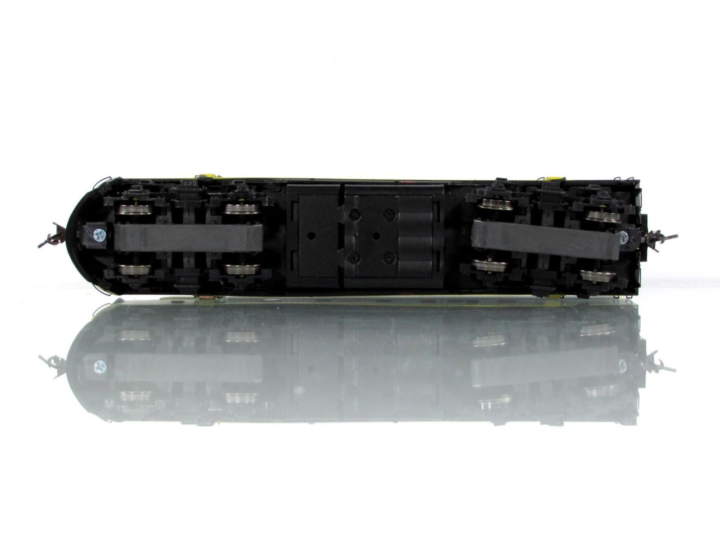 HO Scale ***SANTA FE*** F7A Phase 1 Locomotive #205 ------ Athearn G1016, w/ DCC