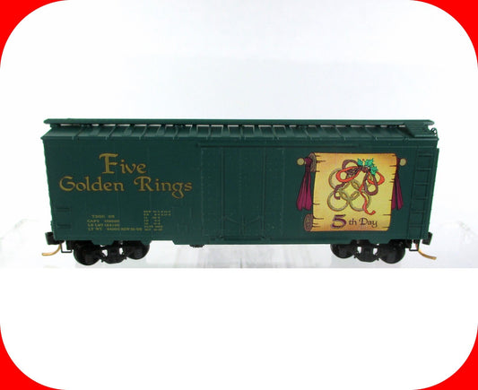 N Scale **FIVE GOLDEN RINGS** 12 Days Christmas Box Car ---Micro Trains 02100505
