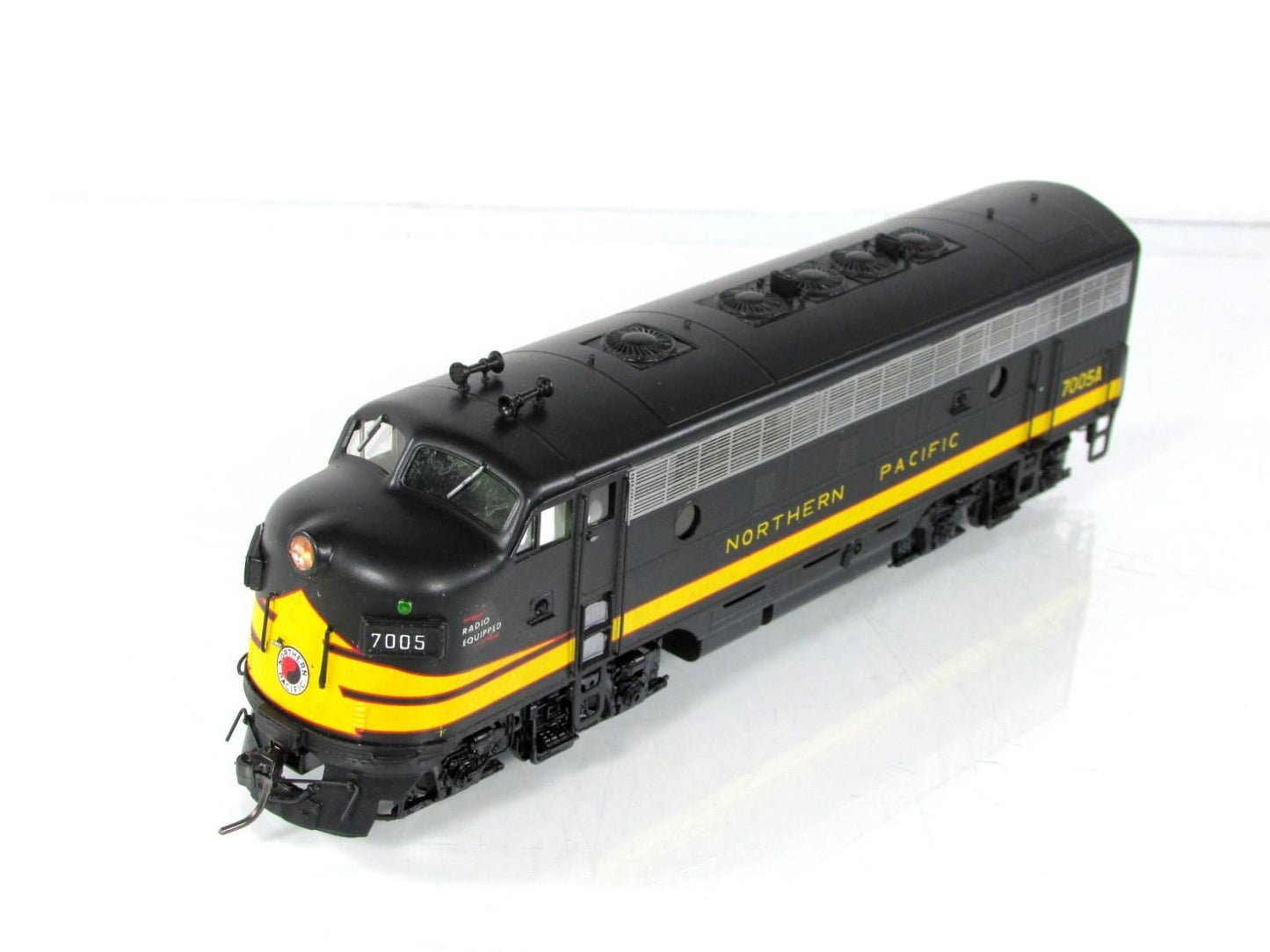 HO Scale BRASS ***NORTHERN PACIFIC** F7A 1500HP Ph 1 Locomotive #7005 - Oriental