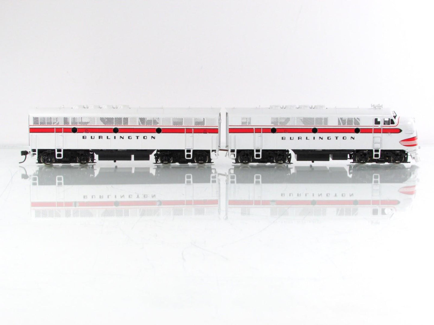 HO Scale BRASS ***CB&Q*** EMD F3A-F3B 1500HP Phase 1 Locomotive Set --- Oriental