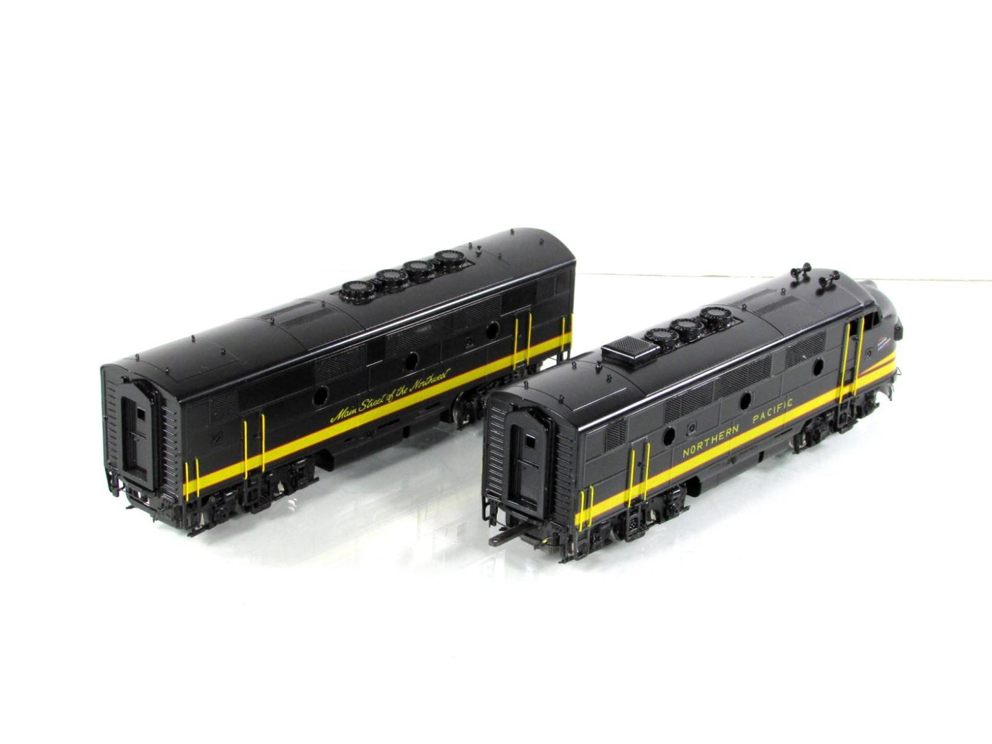 HO Scale BRASS ***NORTHERN PACIFIC*** F3A-F3B 1500HP Ph 1 Locomotives - Oriental