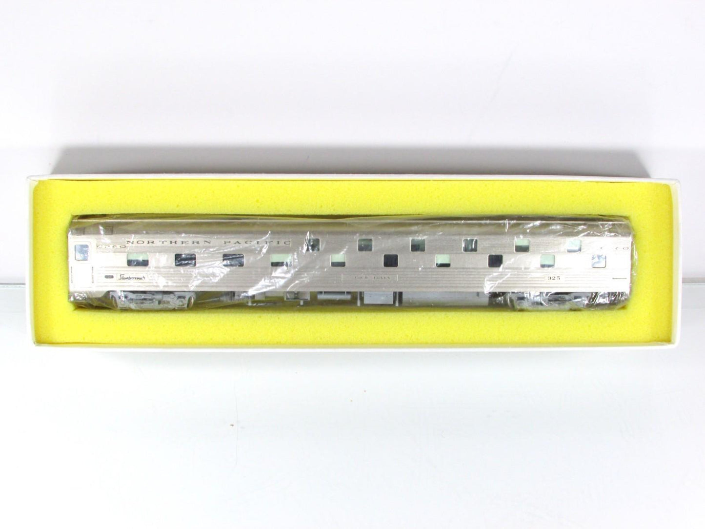 HO Scale BRASS ***NP NORTH COAST LIMITED*** Slumbercoach *Loch Levin* - ORIENTAL