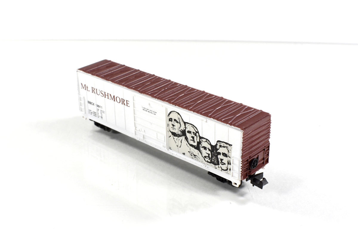 N Scale ***MT RUSHMORE*** Presidential 50’ Box Car, BBCX 19911 -- Bev-Bel 22001