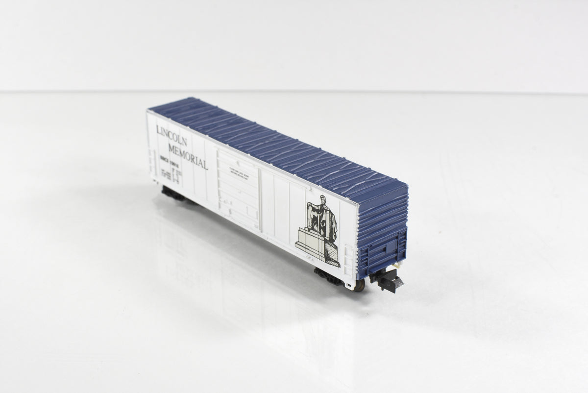 N Scale ***ABRAHAM LINCOLN MEMORIAL*** 50’ Box Car, BBCX 19916 -- Bev-Bel 22006