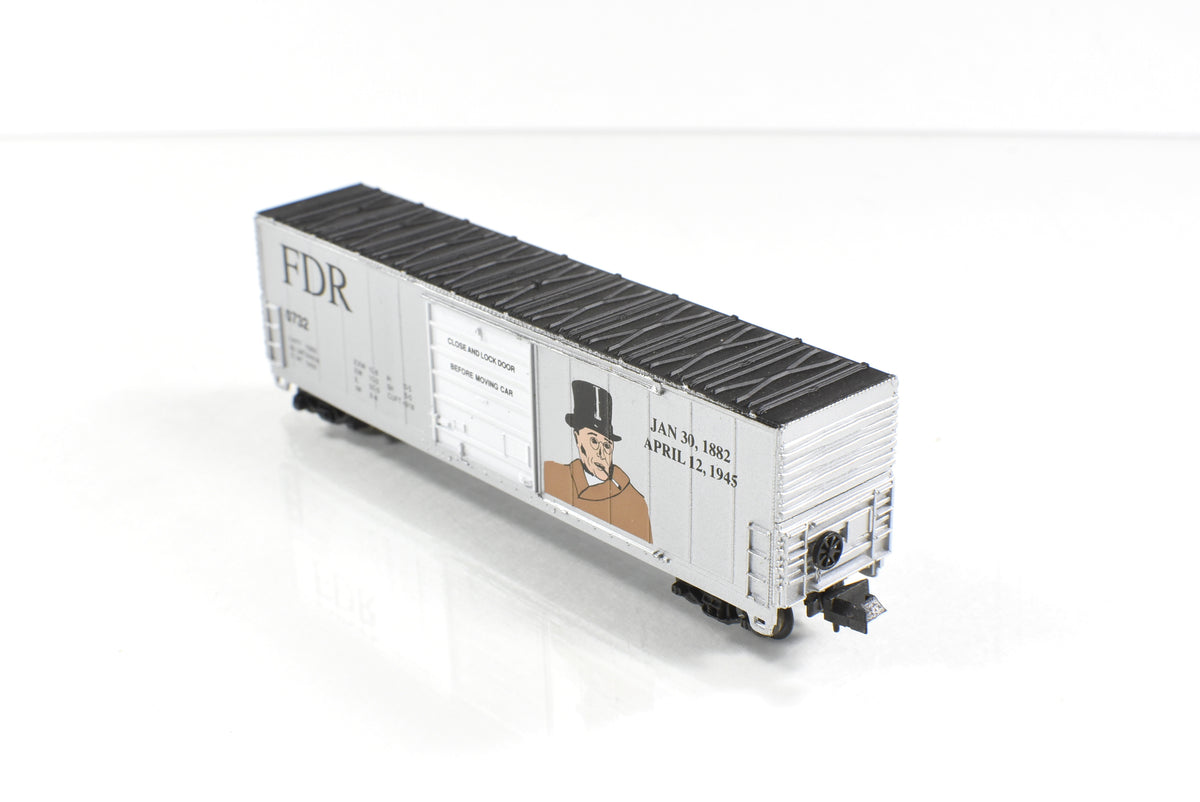 N Scale ***FDR - FRANKLIN DELANO ROOSEVELT*** 50’ Box Car #0732 - Bev-Bel 10056