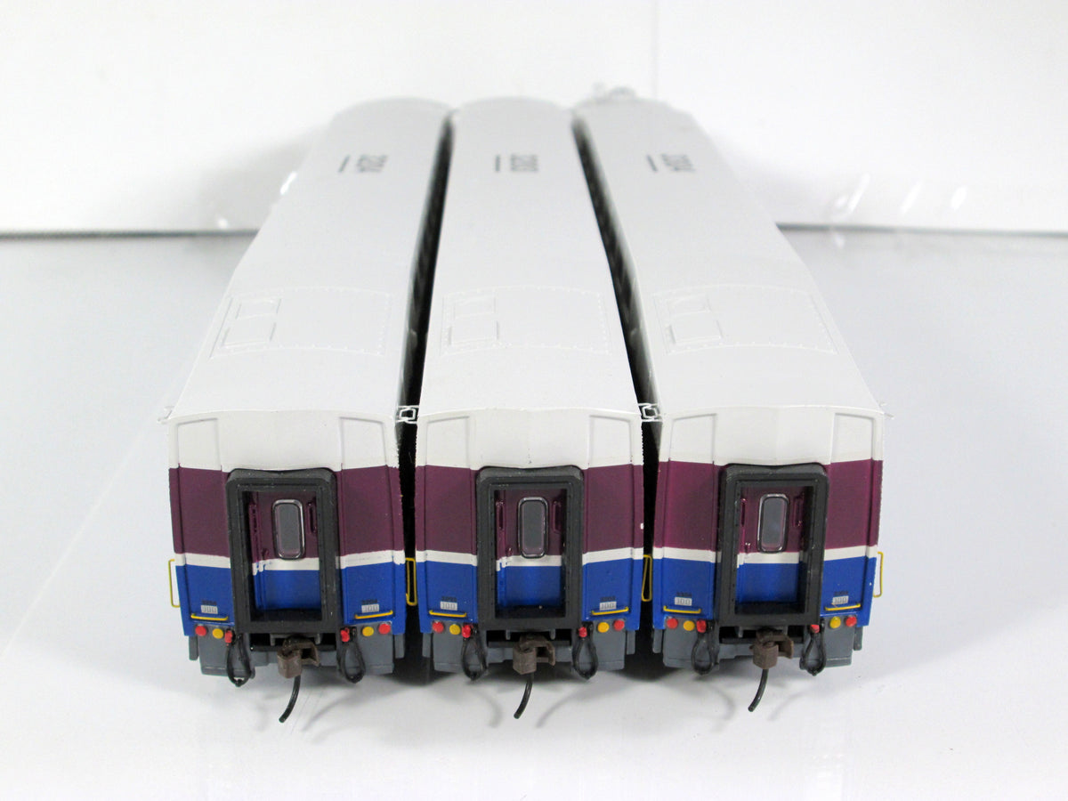 HO Scale ***ACE*** Bombardier Passenger Car Set #3304,3203,3204 -- Athearn 2590