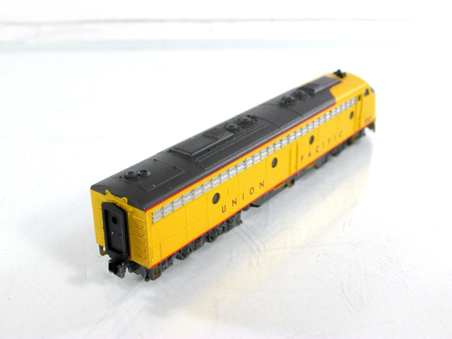 N Scale ***UNION PACIFIC*** E8 Diesel Locomotive, UP 930 - Life-Like 7173