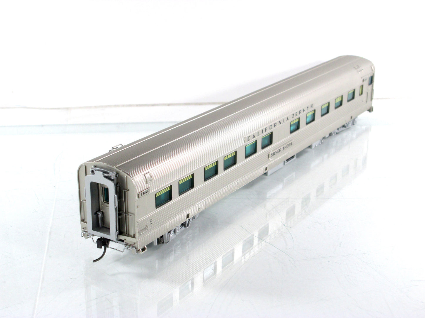 HO Scale ***CB&Q CA ZEPHYR*** SILVER SHORE Sleeper 424 --- Broadway 508, Lighted