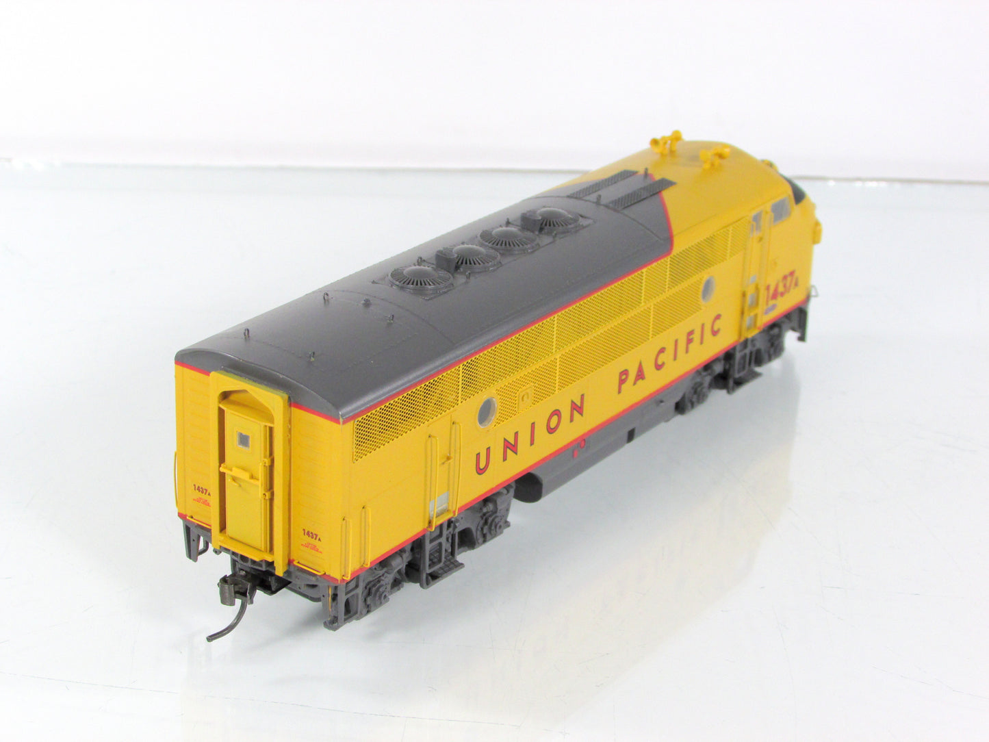 HO Scale ***UNION PACIFIC*** F3A Locomotive #1437 - Intermountain 49103, DCC Rdy