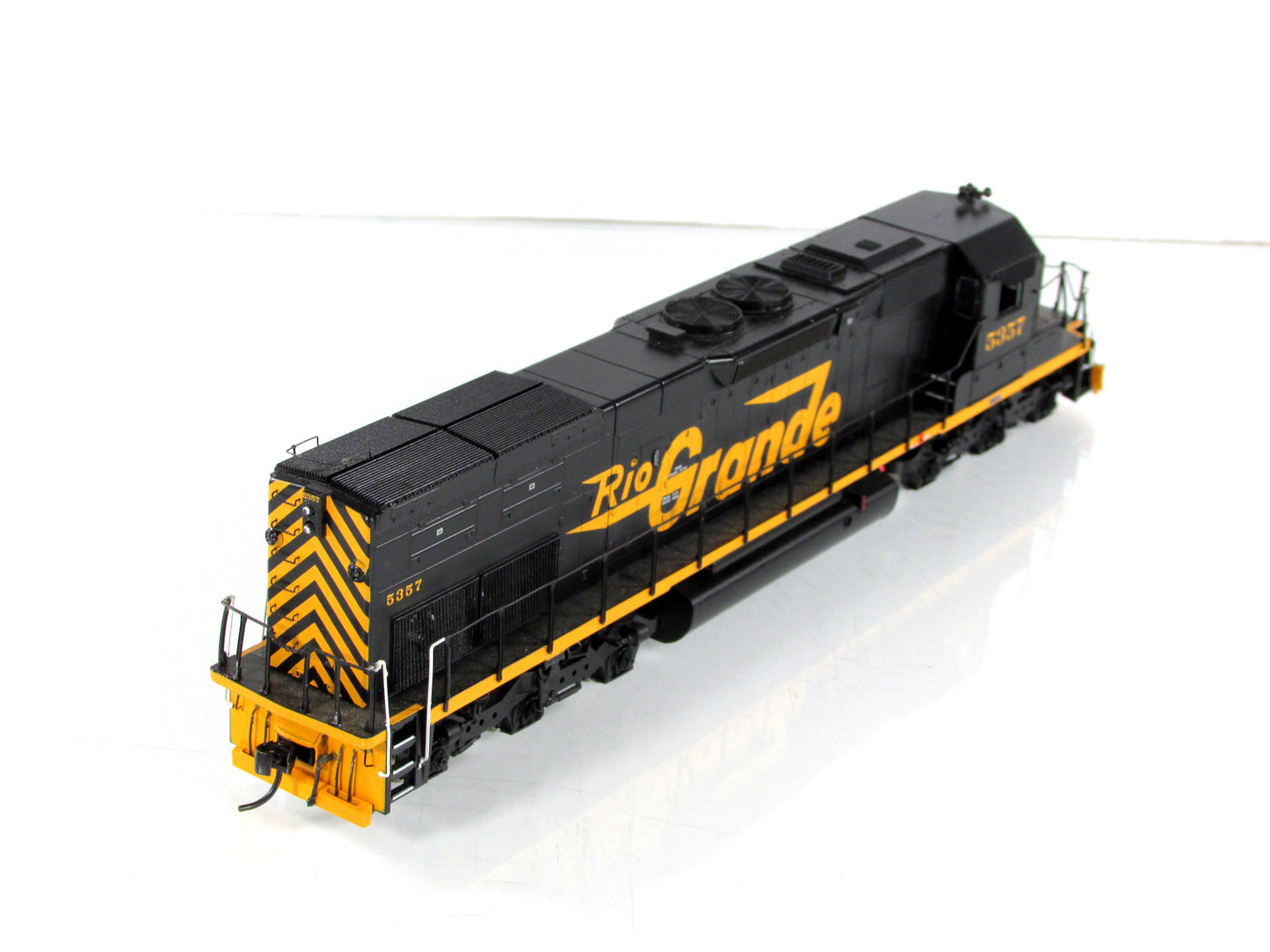 HO Scale **DENVER & RIO GRANDE** SD40T-2 Locomotive #5357 - Athearn 95107 w/ DCC