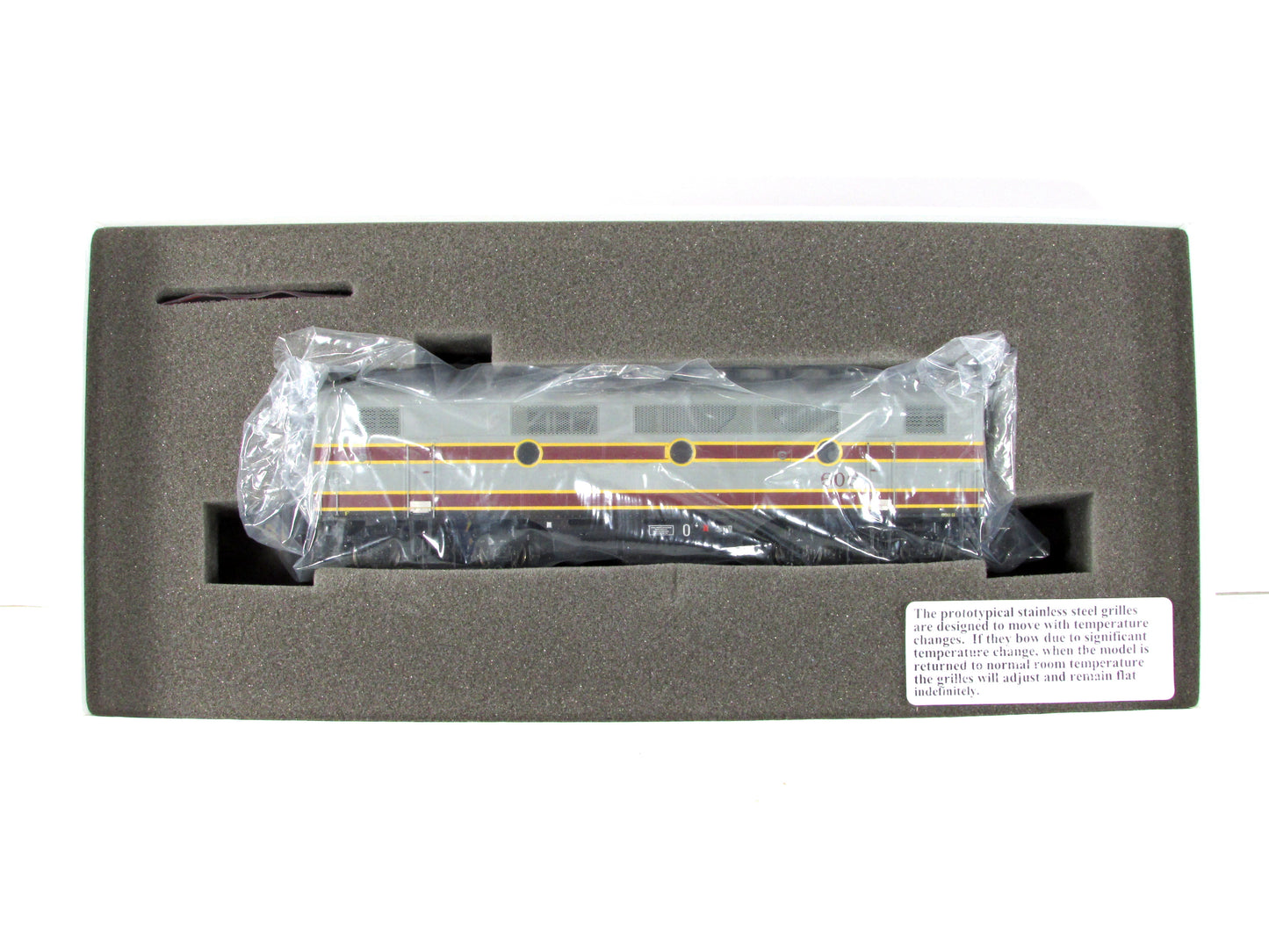 HO Scale ***LACKAWANNA*** F3B Phase 1 Diesel Locomotive #606 ----- Athearn G2530
