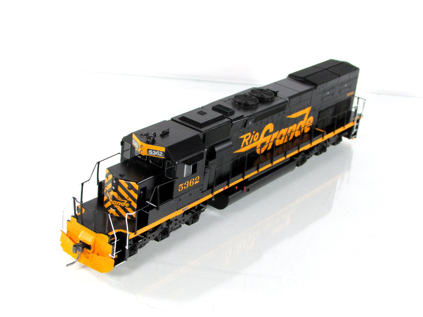 HO Scale **DENVER & RIO GRANDE** SD40T-2 Locomotive #5362 - Athearn 95106 w/ DCC